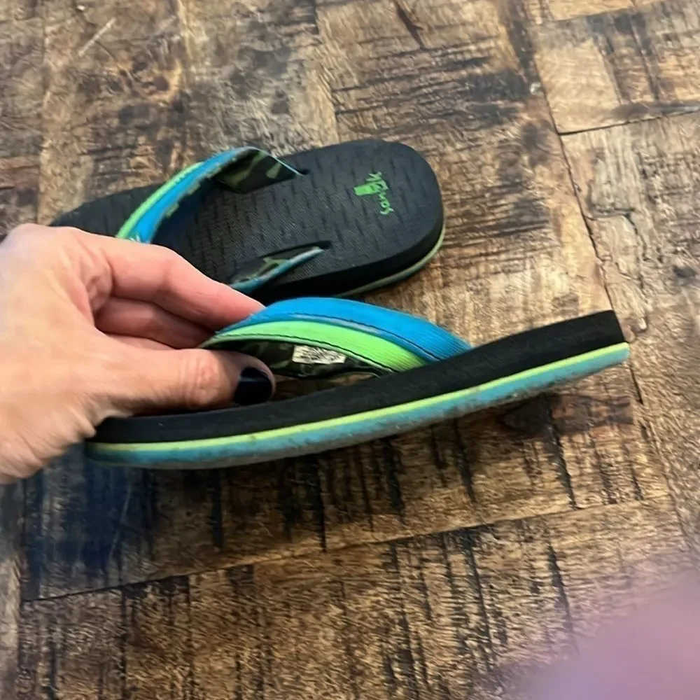 Kids Sanuk Flip Flops blue green